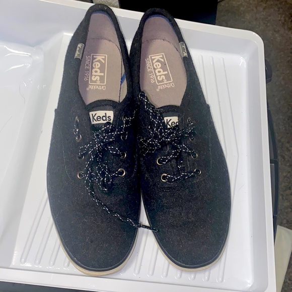 New Keds size 8 - Picture 1 of 6